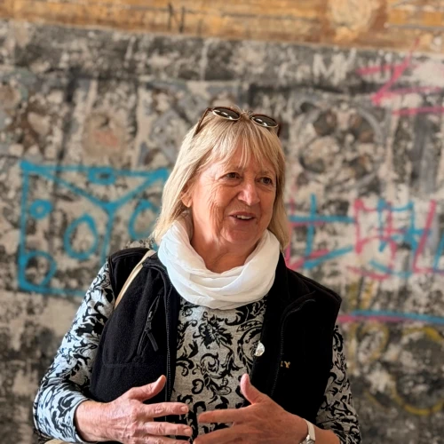 Dózsa Zsuzsa idegenvezető a Step by Step Budapest városi sétáján